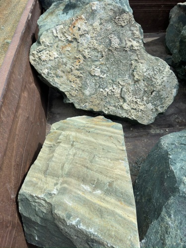 Ландшафтные глыбы зелёные 200-500 килограмм купить в Коркино