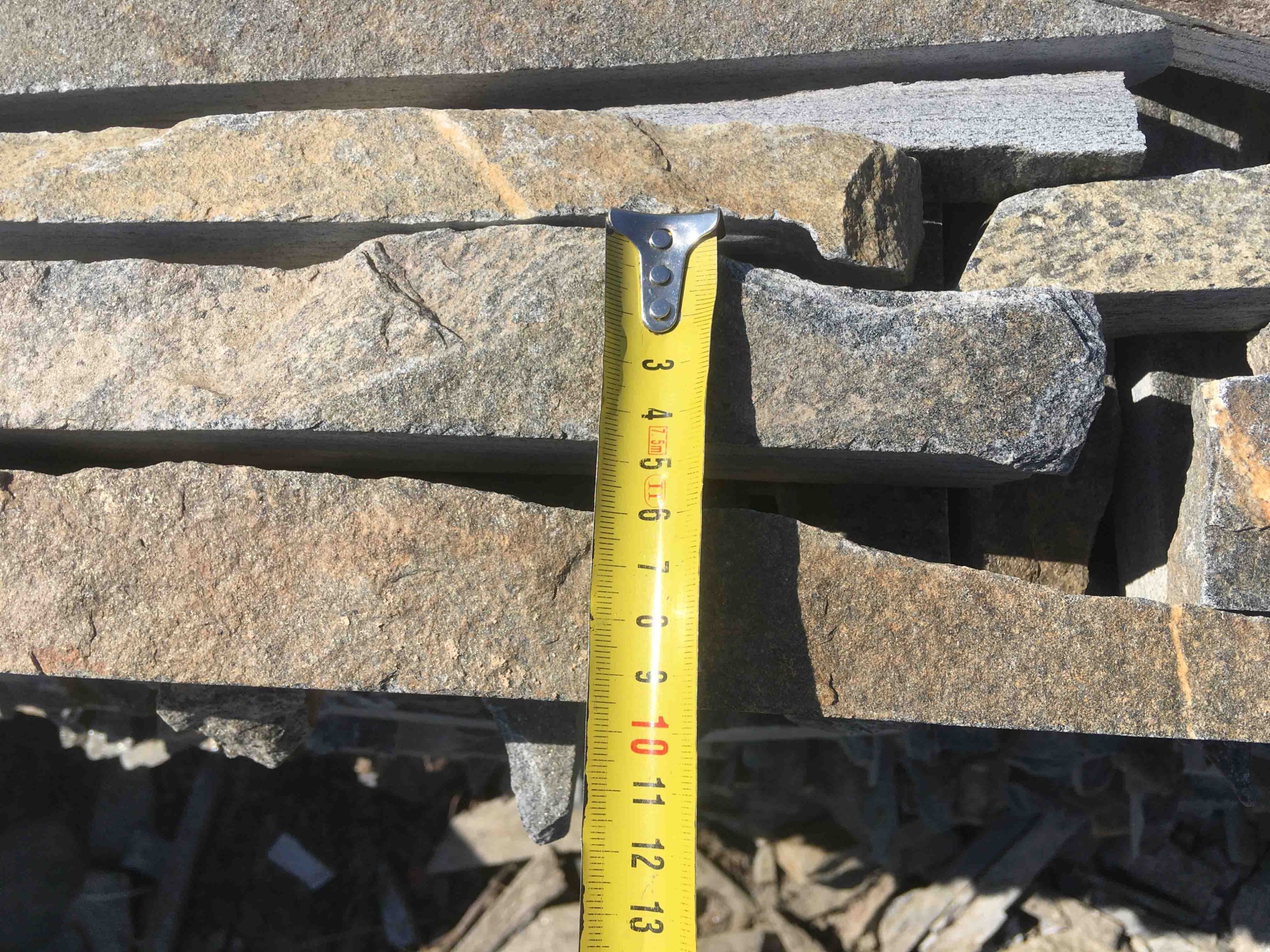 Горбушка златолит мультиколор для облицовки купить в Коркино