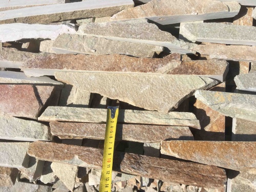 Горбушка златолит золотистый для облицовки купить в Коркино