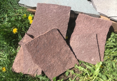 Плитняк лемезит бордовый для цоколя 1,5-2 см купить в Коркино