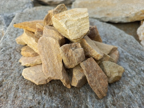 Златолит жёлтый декоративная каменная крошка купить в Коркино