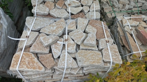 Гранитный плитняк галтованный для парковки купить в Коркино