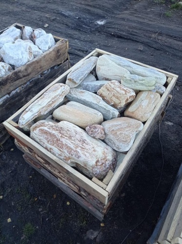 Златолит жёлтый, жёлто-зелёный глыбки и валуны для ланшафтного дизайна купить в Коркино