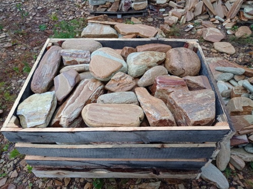 Златолит жёлтый, жёлто-зелёный глыбки и валуны для ланшафтного дизайна купить в Коркино