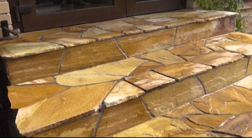 Плитняк златолит жёлтый золотистый для отмостки купить в Коркино